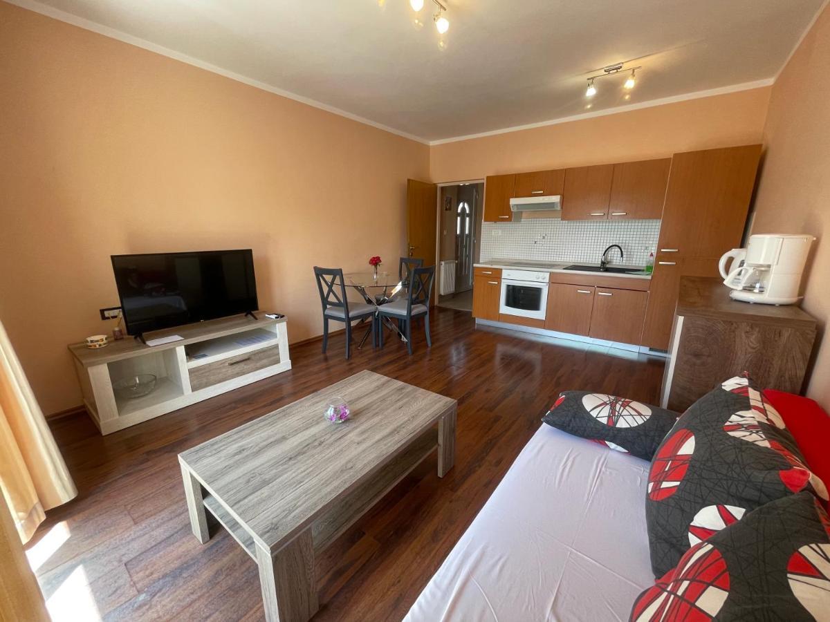 אוברובץ Apartments Duje Ribnica מראה חיצוני תמונה