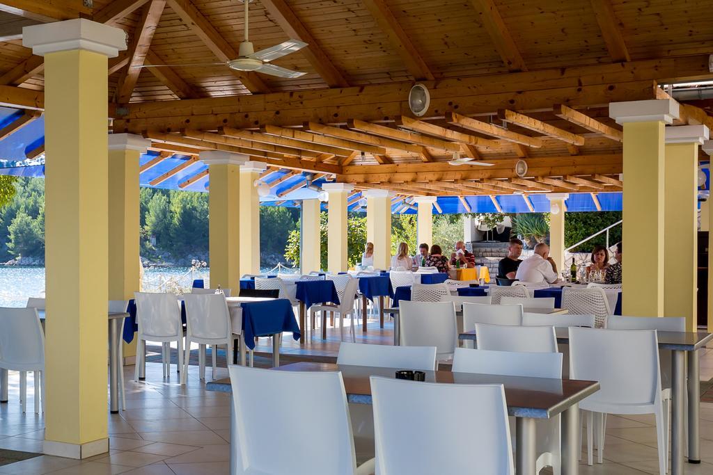 אוברובץ Apartments Duje Ribnica מראה חיצוני תמונה