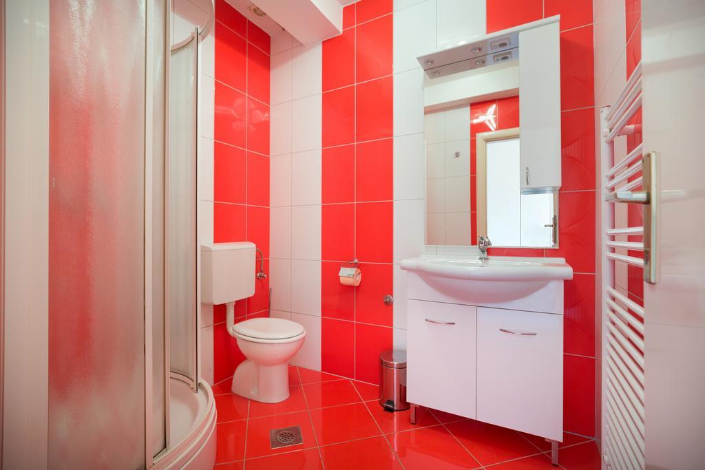 אוברובץ Apartments Duje Ribnica מראה חיצוני תמונה
